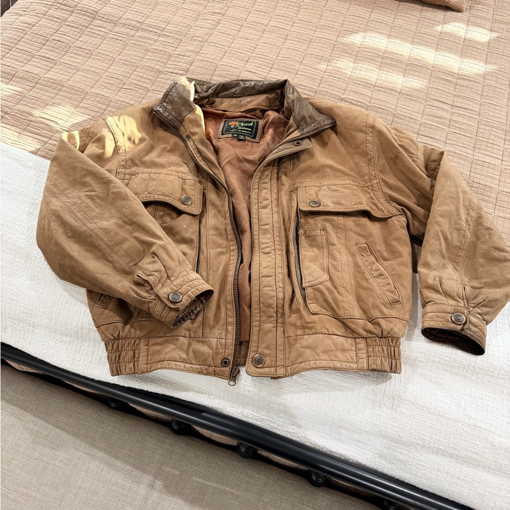 Men's Vintage Leather Bomber Jacket